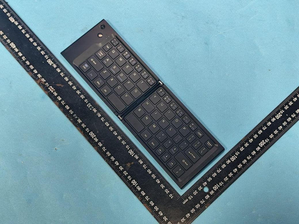 Wireless dual-mode keyboard - FCC ID 2AXLH-K024 - Shenzhen Xiantaistar Technology Co., Ltd