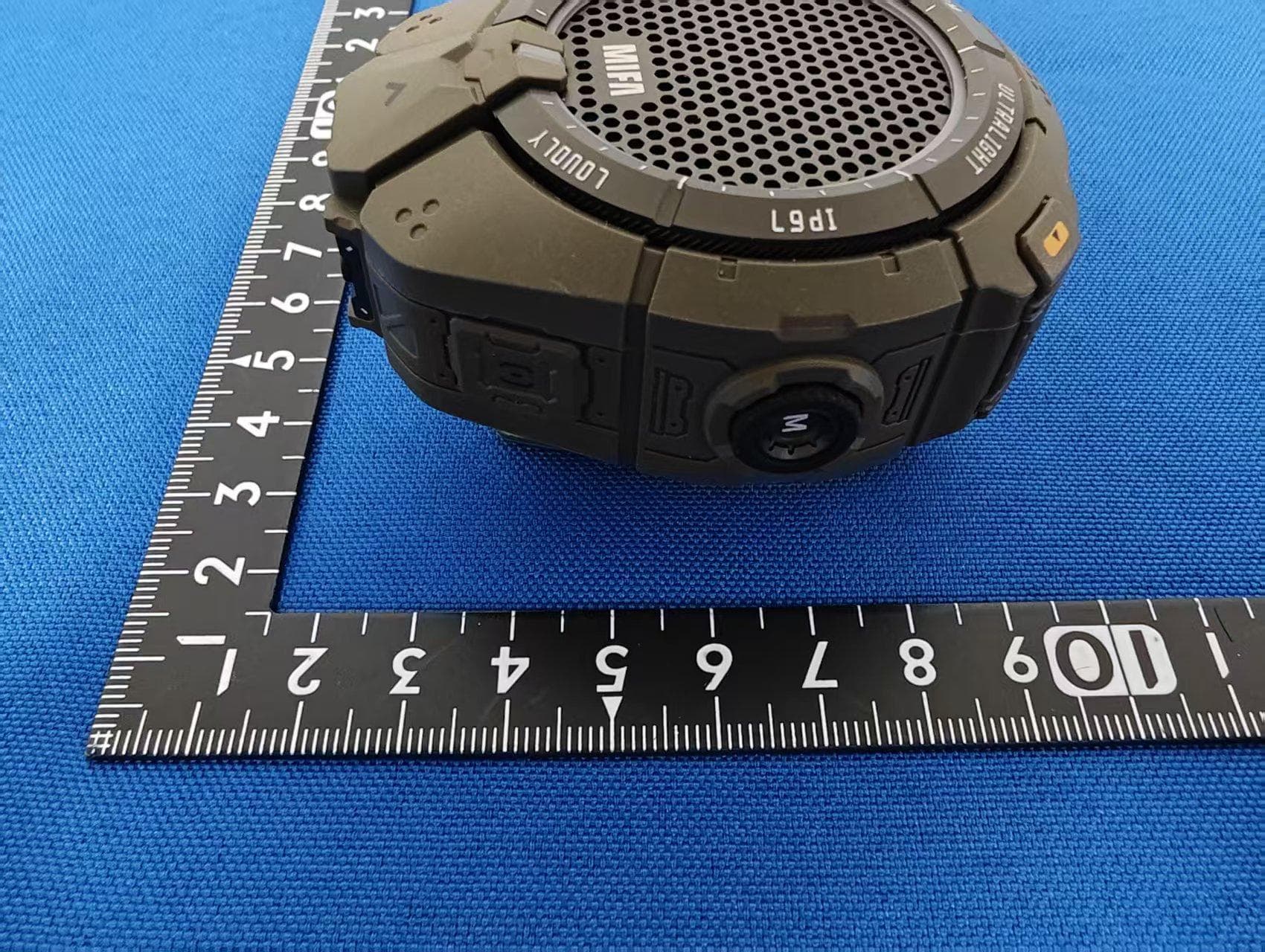 Bluetooth Speaker - FCC ID 2AXOX-S2409 - Shenzhen See Me Here Electronic Co.,Ltd (3)