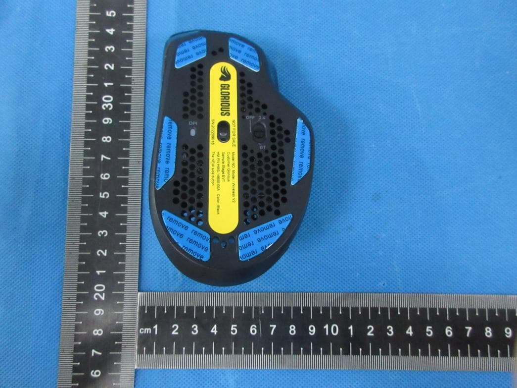 MODEL I 2 WIRELESS - FCC ID 2AXP2-IW22 - Glorious LLC (3)