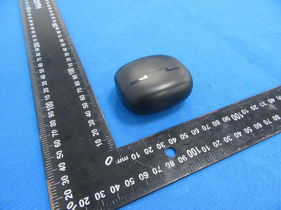 TWS Bluetooth headset - FCC ID 2AXPW-MD037 - Shenzhen Moldull Acoustic Technology Co.,Ltd. (2)