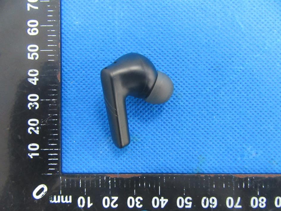 TWS Bluetooth headset - FCC ID 2AXPW-MD037 - Shenzhen Moldull Acoustic Technology Co.,Ltd. (5)
