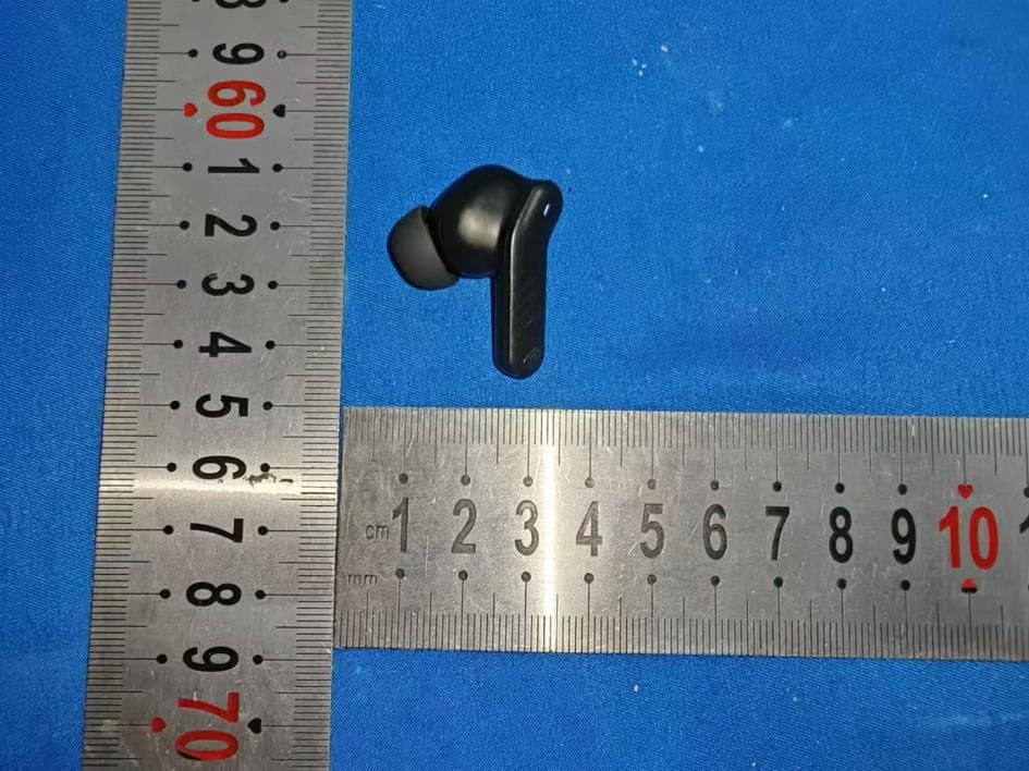 TWS earbuds - FCC ID 2AXPW-MD056 - Shenzhen Moldull Acoustic Technology Co.,Ltd. (4)