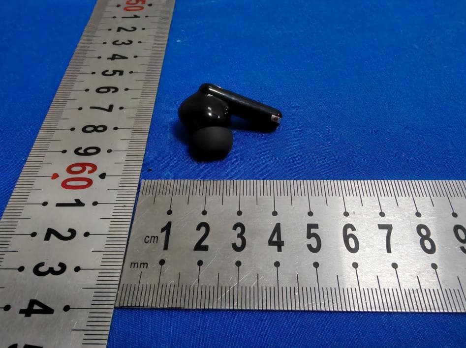 True Wireless earbuds - FCC ID 2AXPW-MD062 - Shenzhen Moldull Acoustic Technology Co.,Ltd. (5)
