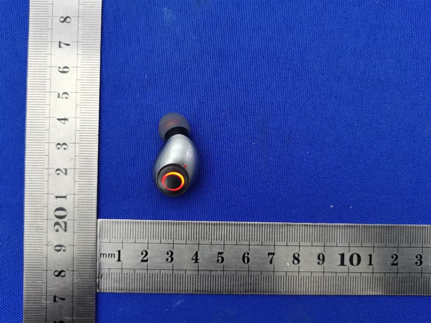 TWS Bluetooth headset - FCC ID 2AXQK-T08 - shenzhenshishuangsikejiyouxiangongsi