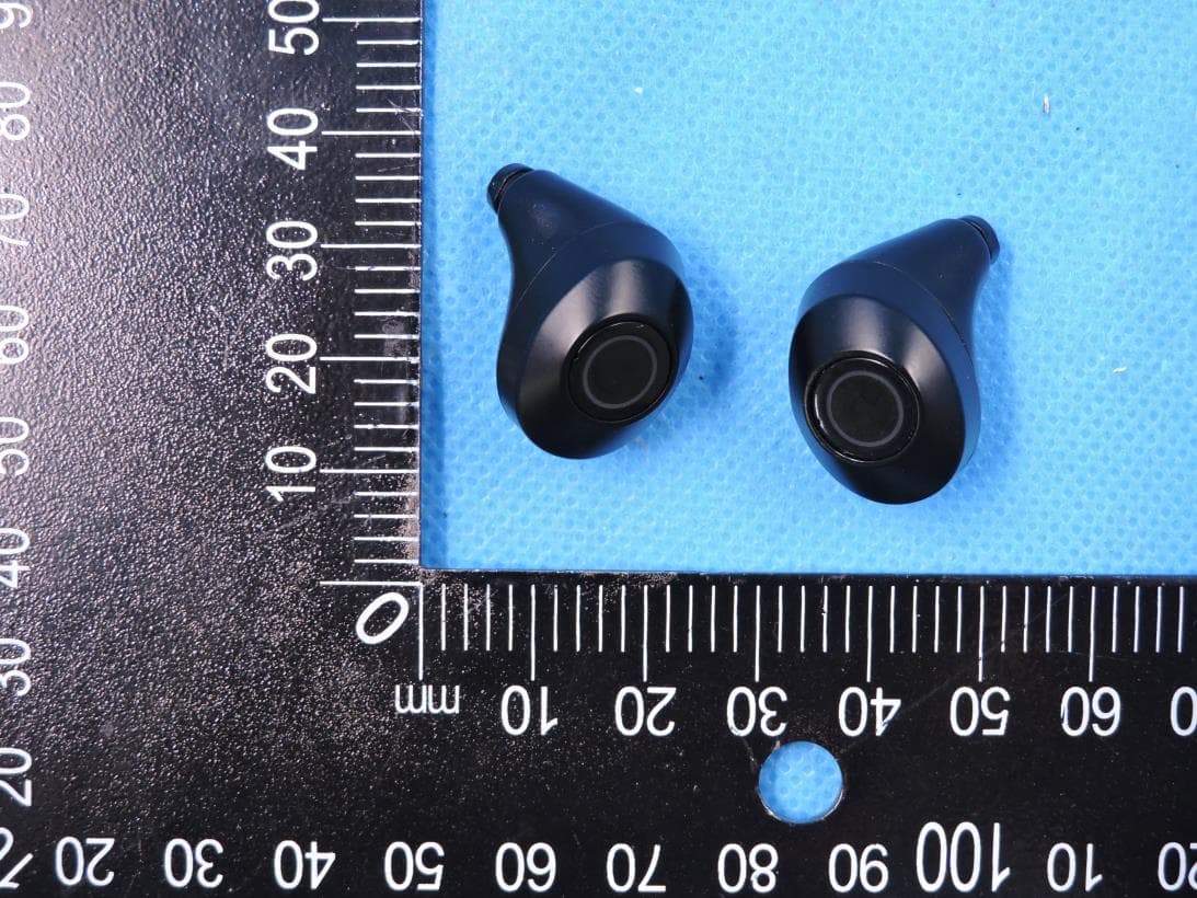 TWS Bluetooth headset - FCC ID 2AXQK-T09 - shenzhenshishuangsikejiyouxiangongsi
