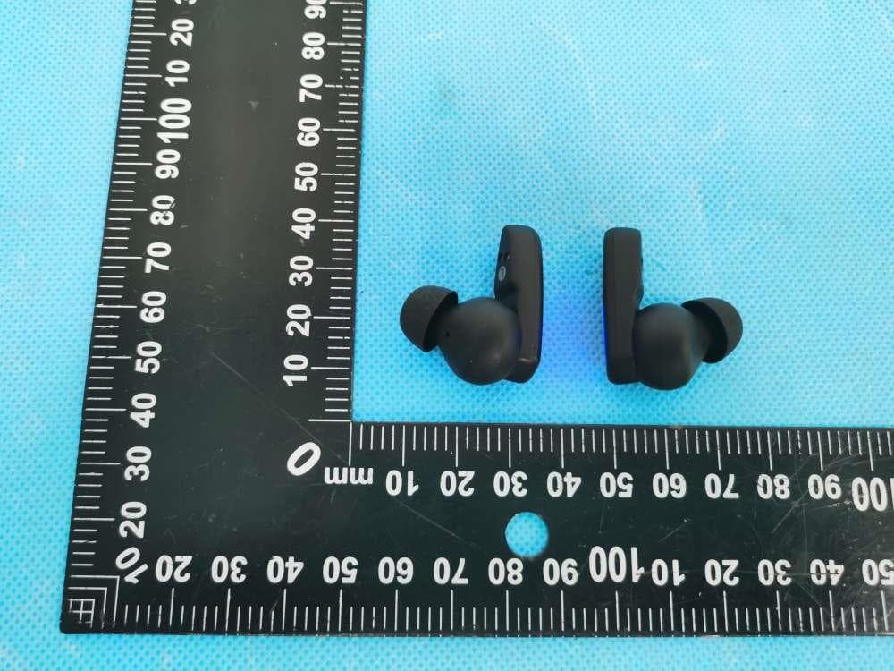 TWS Wireless Earbuds - FCC ID 2AXQO-Q15 - Zhong Tian Ding Sheng (Shenzhen) Industrial Co., Ltd
