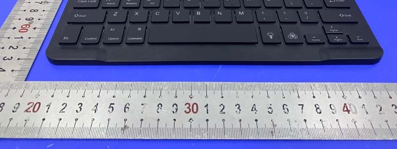 Bluetooth Keyboard with led backlight - FCC ID 2AXSU-CBT002 - ShenZhen HongTaiDingYe Electronics Co.,ltd
