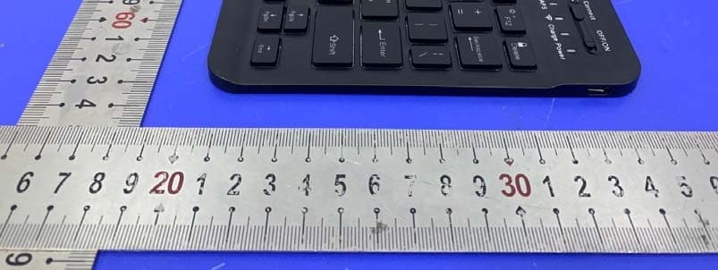 Bluetooth Keyboard with led backlight - FCC ID 2AXSU-CBT002 - ShenZhen HongTaiDingYe Electronics Co.,ltd (2)