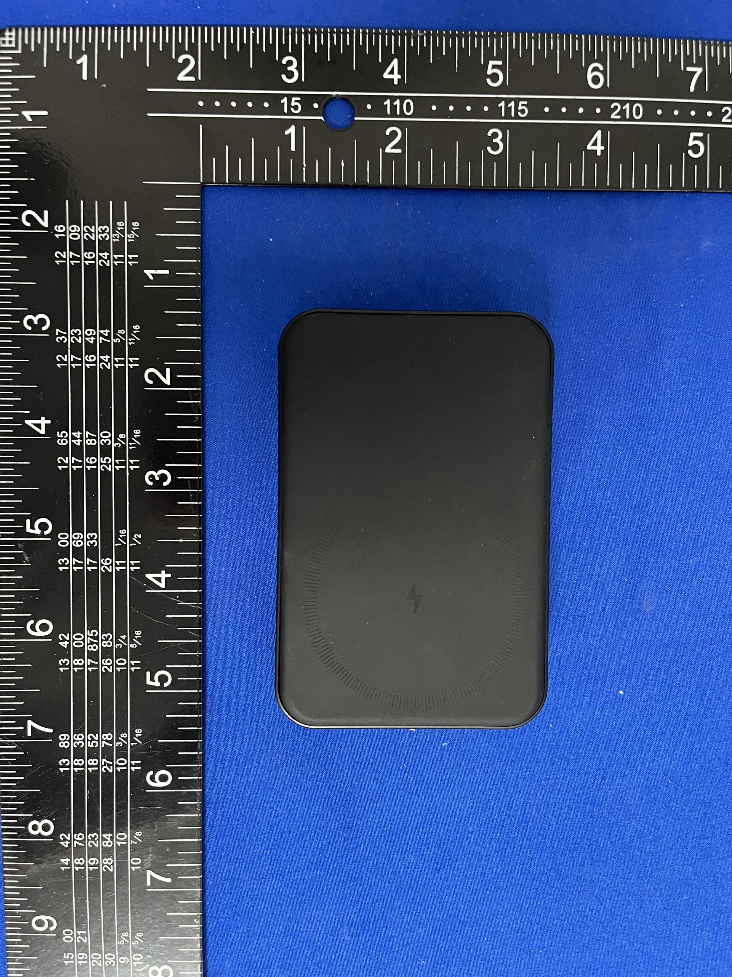 Wireless charger - FCC ID 2AXTH-C5 - Shenzhen Caibo Technology Co., Ltd.