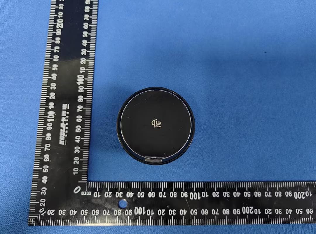 Qi2 25W Magnetic Wireless Car Charger - FCC ID 2AXTH-MG16-2 - Shenzhen Caibo Technology Co., Ltd. (3)