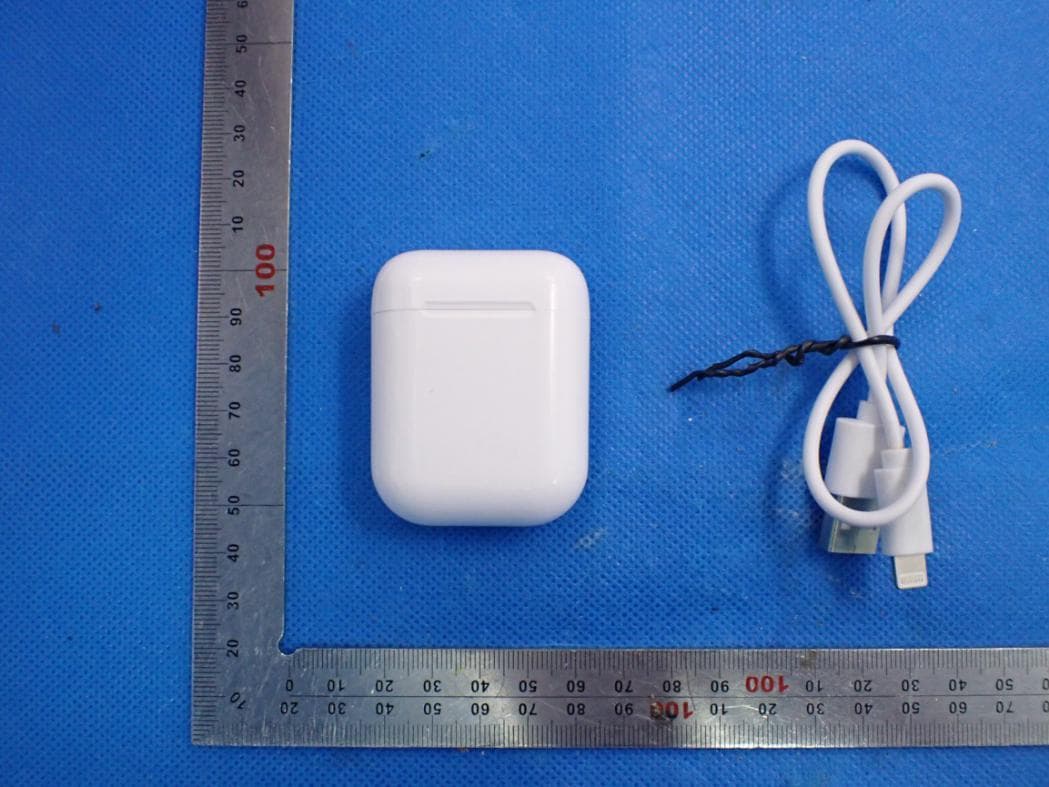 TWS Airpod bluetooth earbuds - FCC ID 2AXUXTWSEARCB - MAGNUM BRANDS LTD (3)