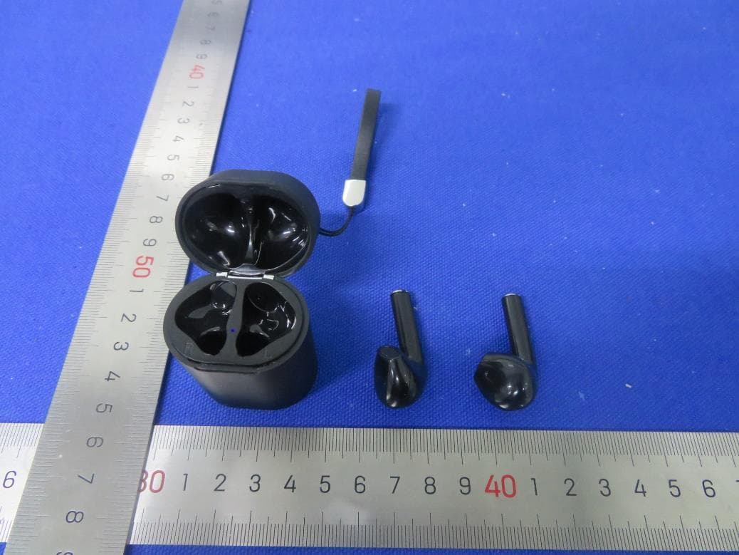 True Wireless Earphones - FCC ID 2AXUXTWSEBV2 - MAGNUM BRANDS LTD (2)