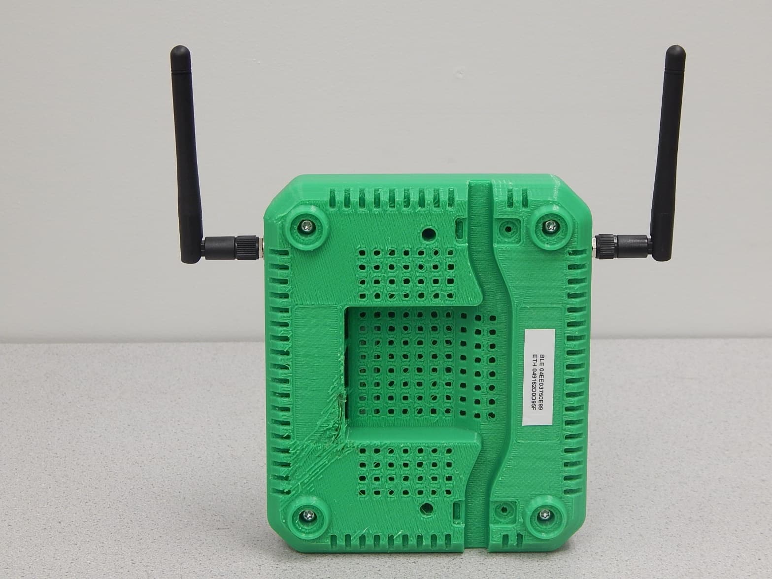 Wireless Gateway - FCC ID 2AXVKGTW01 - Electronics4All Inc.