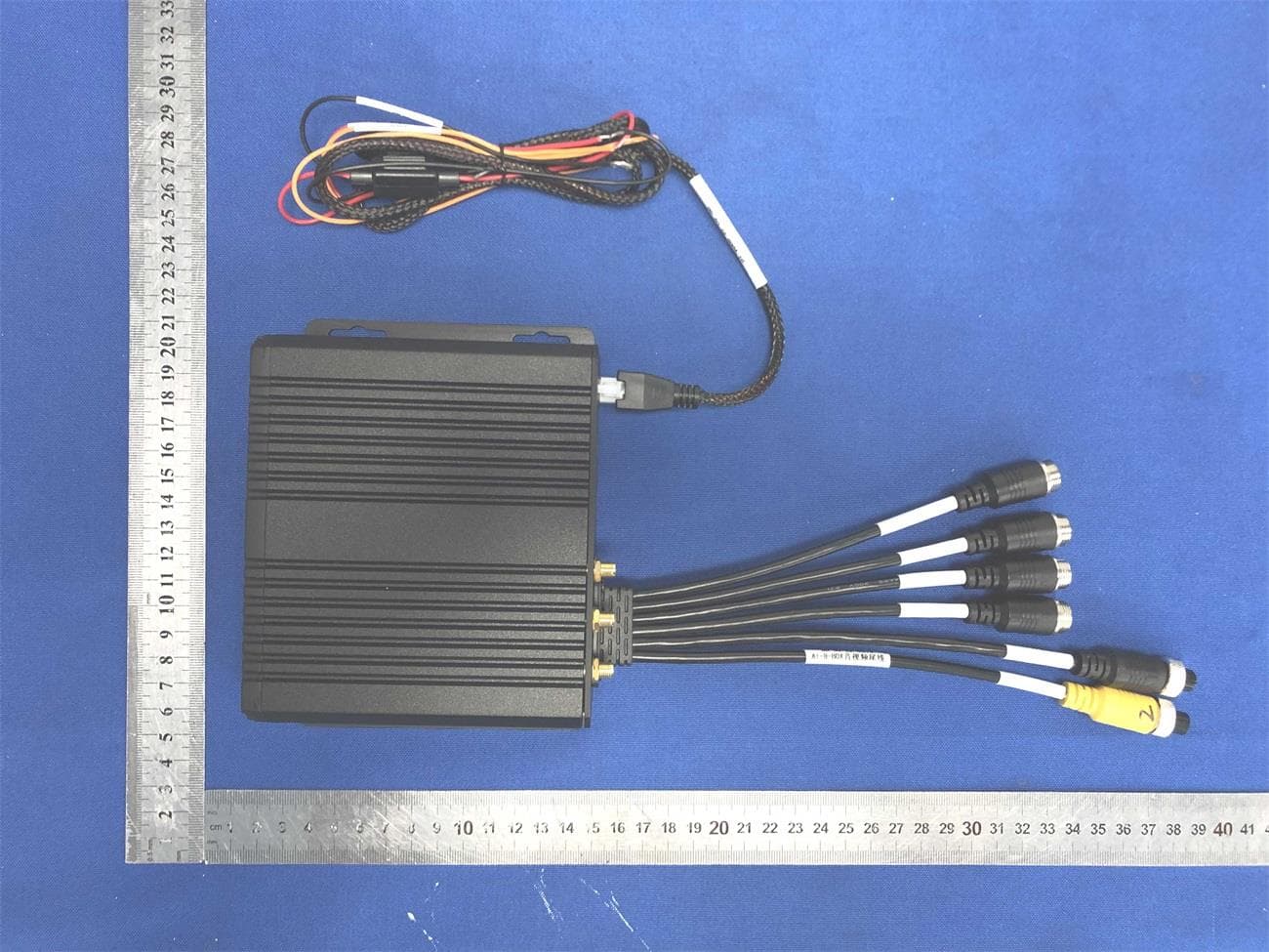 Proactive AI Safety System - FCC ID 2AXWG-AI-8-BOX - Roadefend Intelligence Technology (Shanghai) Co.,Ltd. (5)