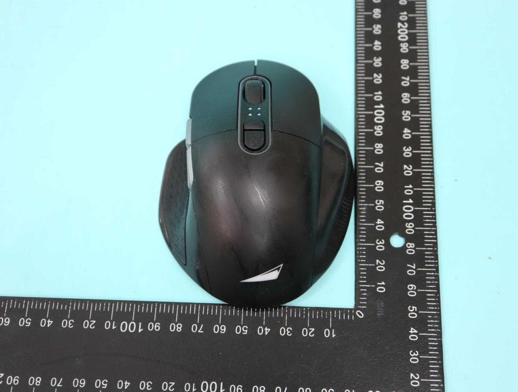 Makalu Wireless Gaming Mouse - FCC ID 2AXXJMG-MAM1 - 360 Service Agency GmbH (4)