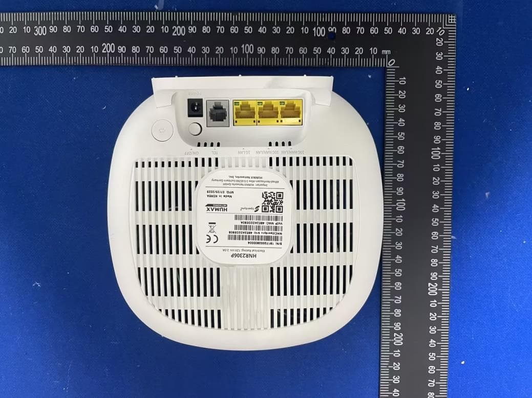 Tri-Band AP Router - FCC ID 2AXXQHNR2306 - Humax Networks, INC (2)