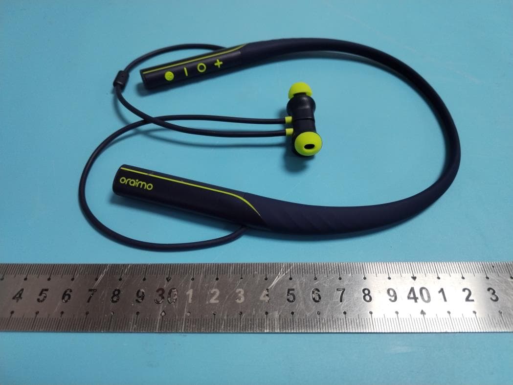 Neckband Wireless Earphone - FCC ID 2AXYP-OEB-E80D - ORAIMO TECHNOLOGY LIMITED (2)