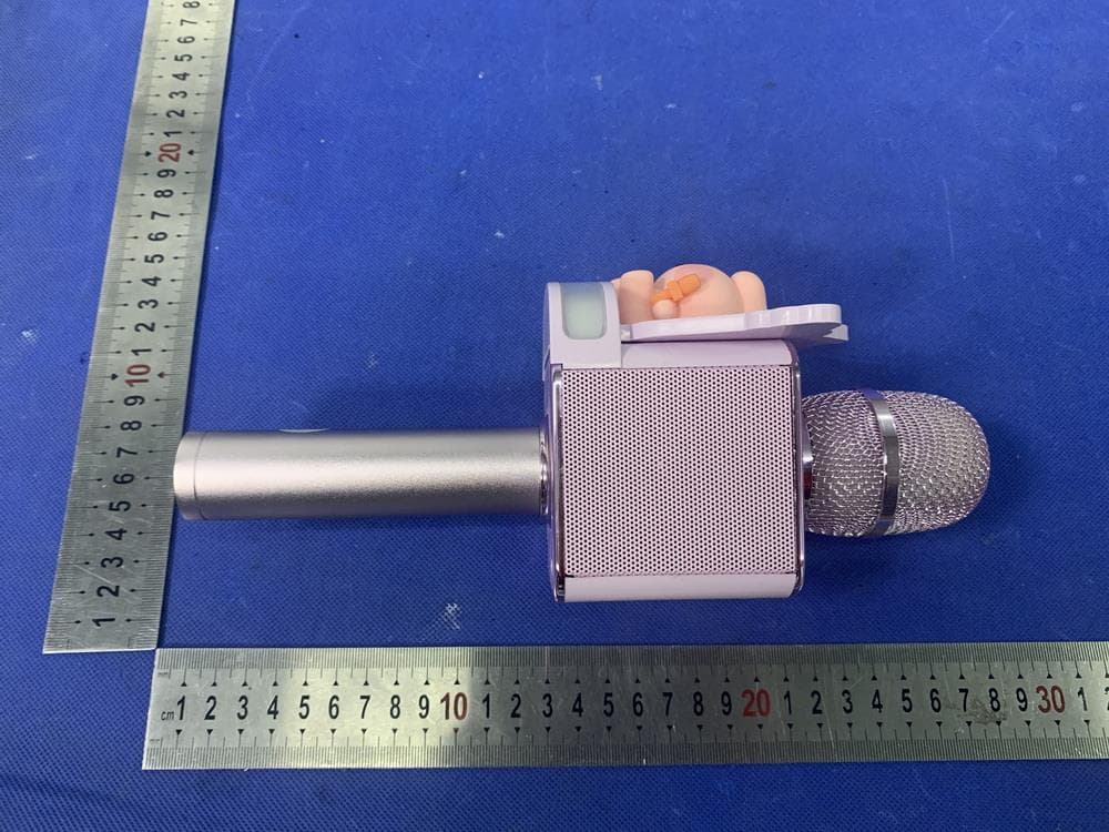 Bluetooth microphone speaker - FCC ID 2AXYZ-MININI-RMC - ROYCHE Co.,Ltd (4)
