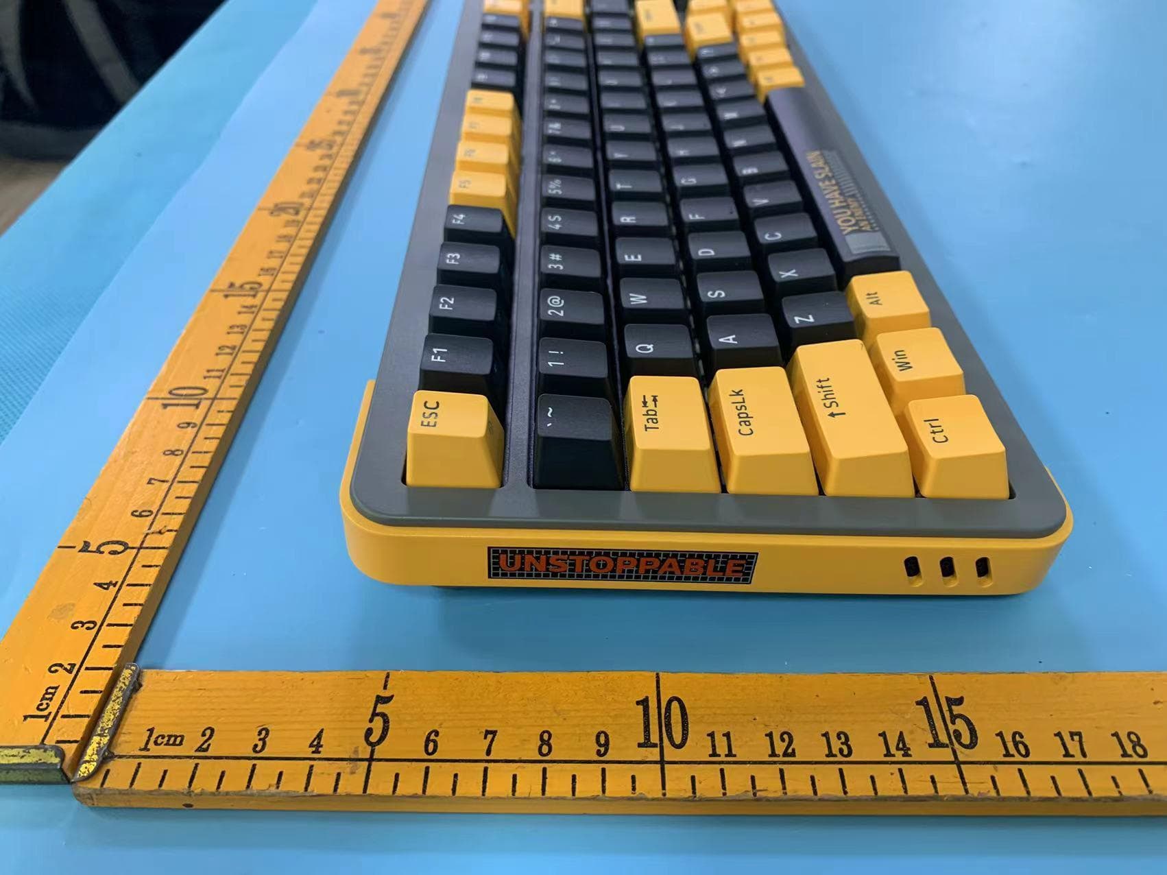 Mechanical keyboard - FCC ID 2AXYZ-Y98 - ROYCHE Co.,Ltd (3)