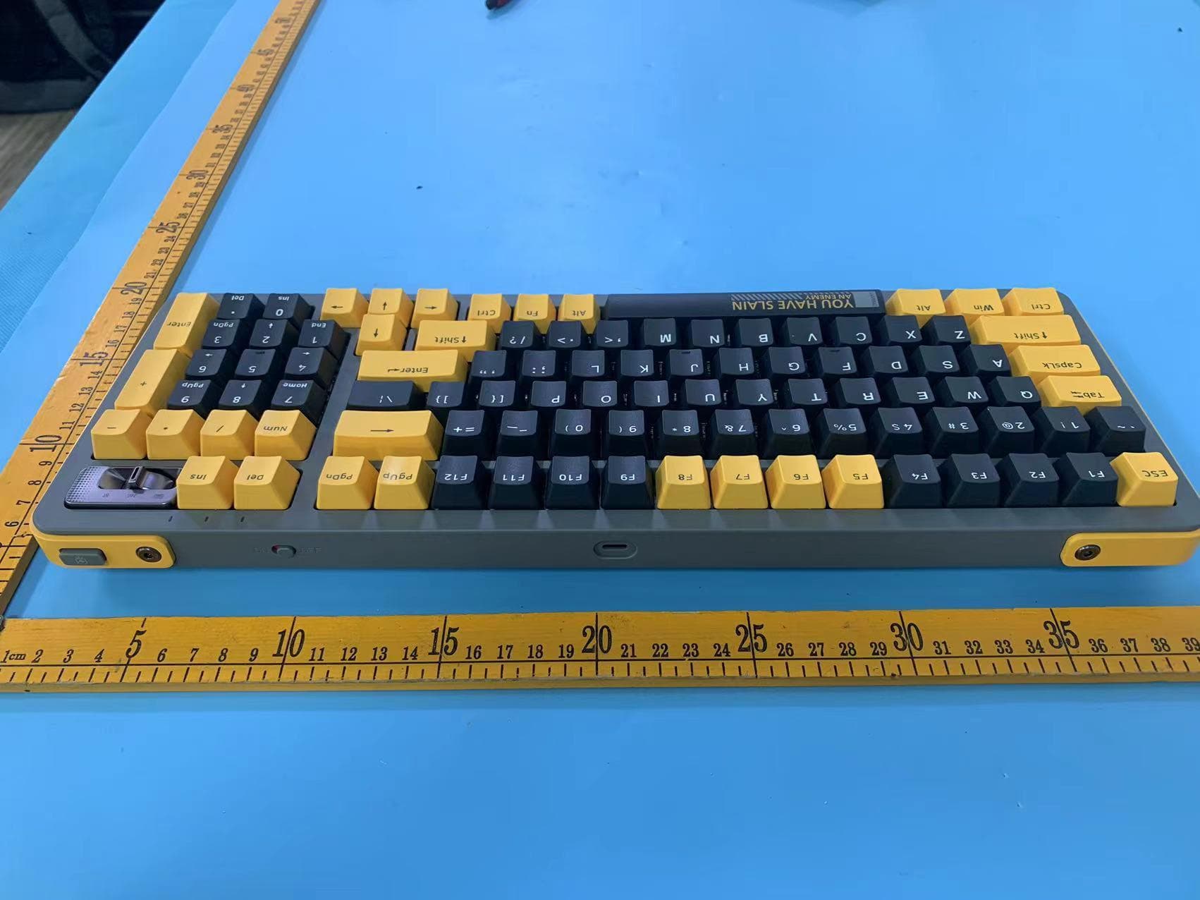 Mechanical keyboard - FCC ID 2AXYZ-Y98 - ROYCHE Co.,Ltd (5)