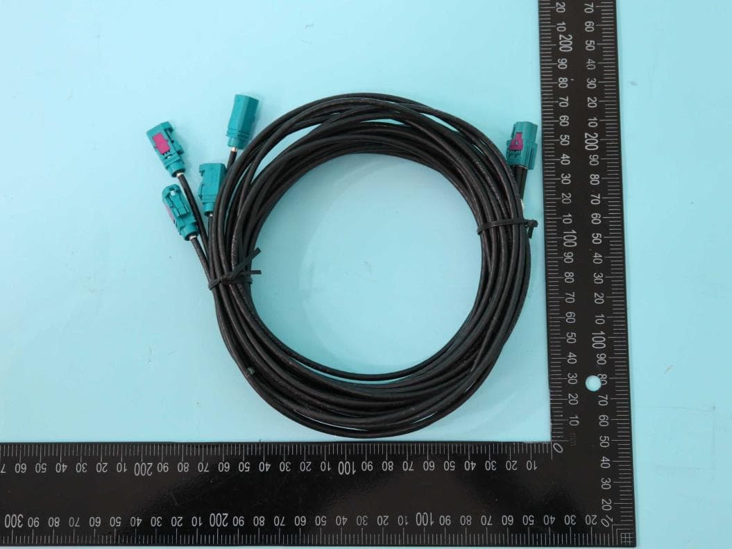 Telematics Control Unit - FCC ID 2AXZJ-CTX0710W3 - Lucid USA, Inc (5)