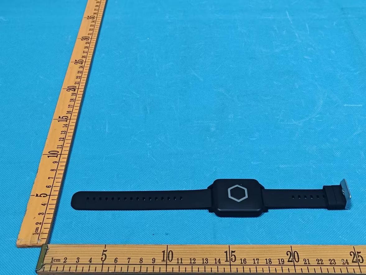 HE02 SOS Button - FCC ID 2AXZL-HE02 - KKM Company Limited (5)