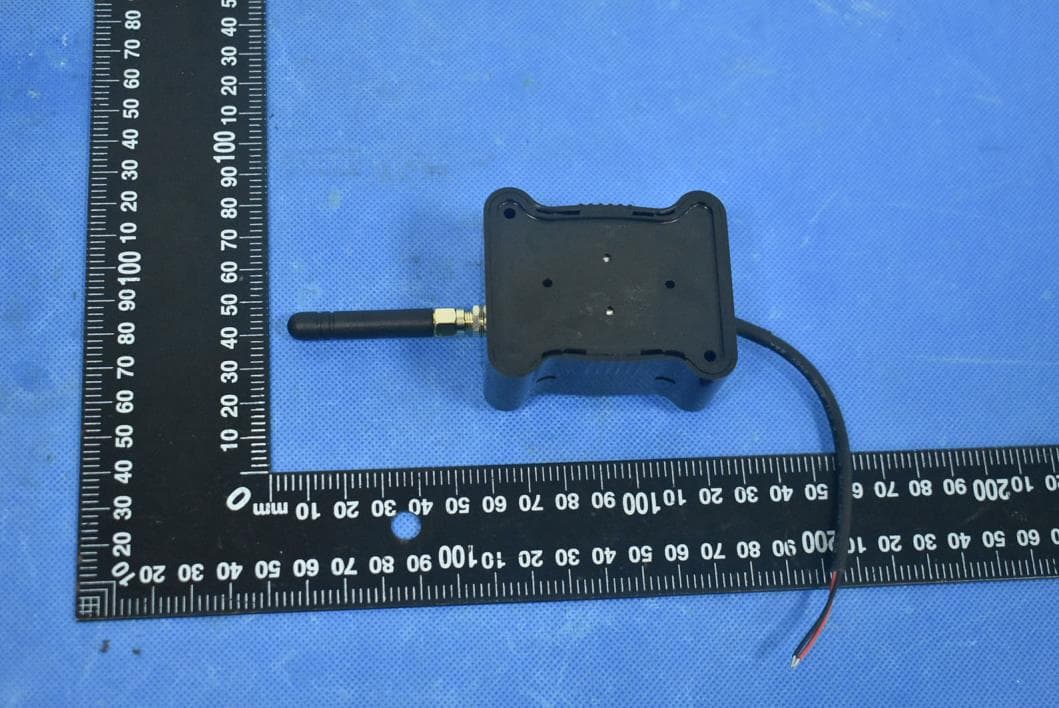 ZETA Dry Contact Sensor - FCC ID 2AY22-OCZ1ZT92 - Xiamen ZiFiSense InfoTech Co., Ltd