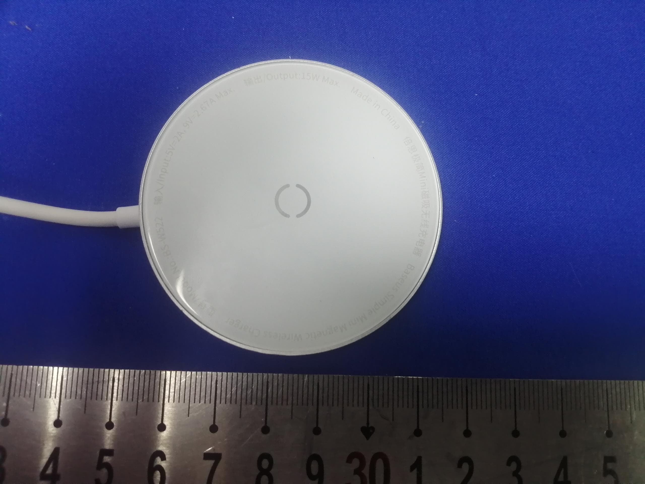 Baseus Simple Mini Magnetic Wireless Charger - FCC ID 2AY37-W522 - Shenzhen Times Innovation Technology Co., Ltd (4)