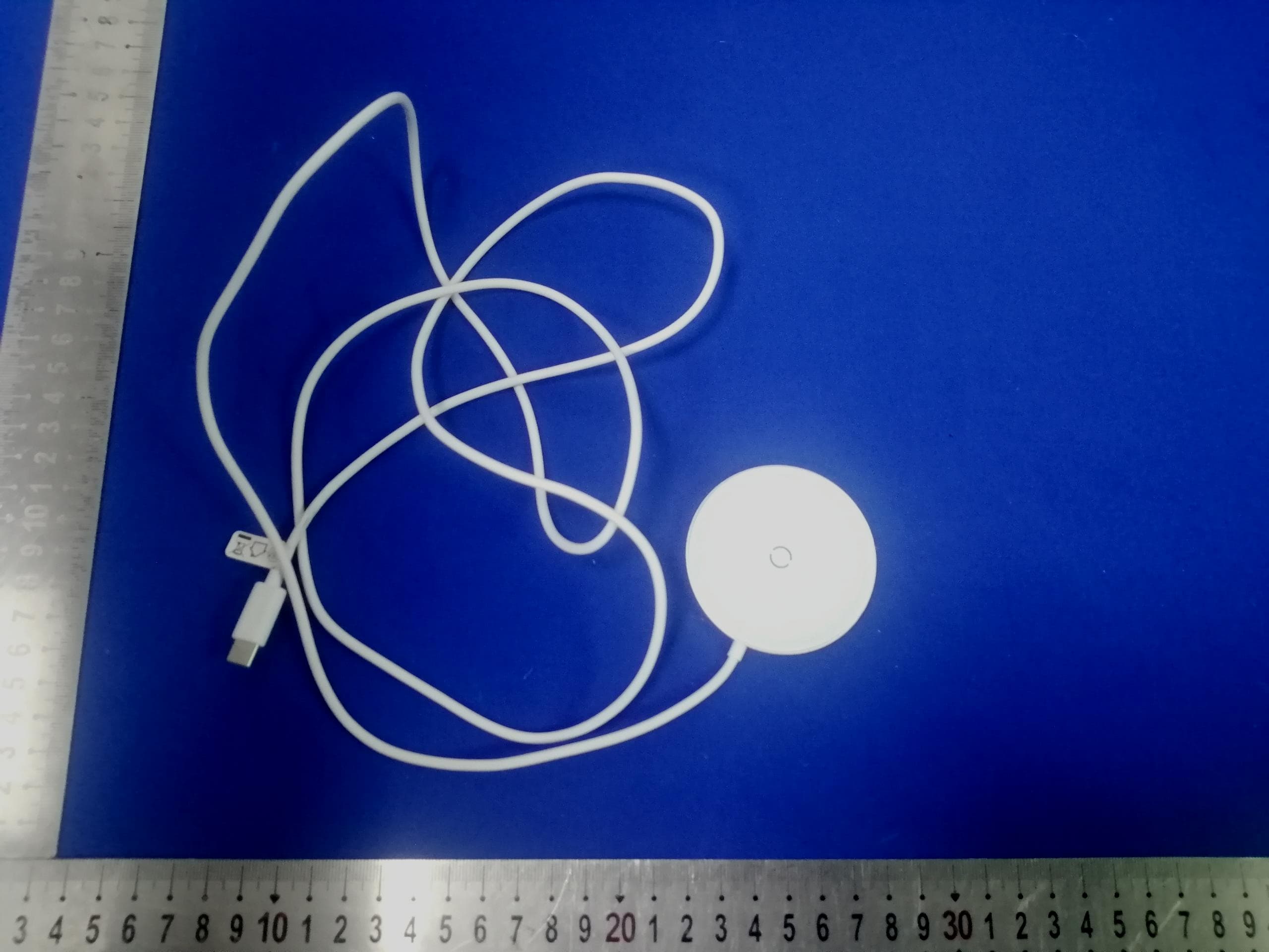 Baseus Simple Mini Magnetic Wireless Charger - FCC ID 2AY37-W522 - Shenzhen Times Innovation Technology Co., Ltd (3)