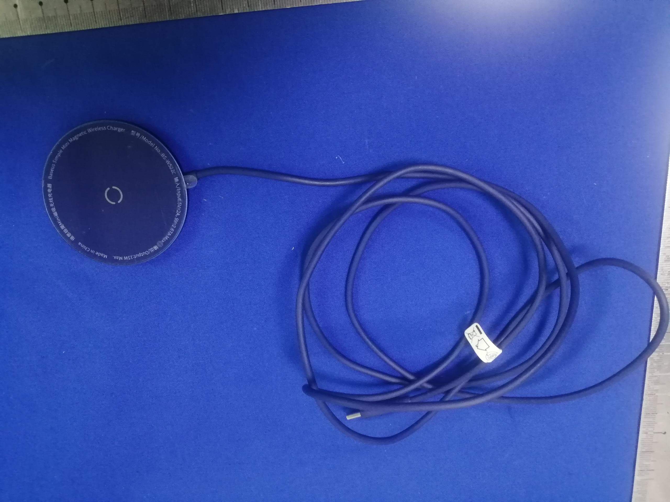 Baseus Simple Mini Magnetic Wireless Charger - FCC ID 2AY37-W522C - Shenzhen Times Innovation Technology Co., Ltd (2)