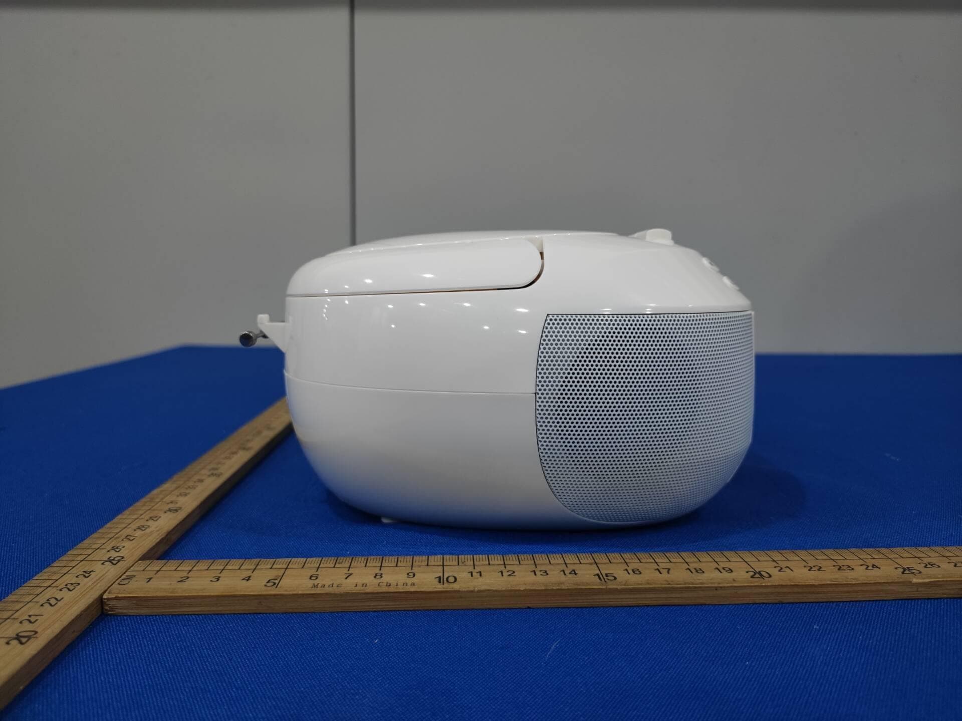 CD boombox player - FCC ID 2AY38-X2A - Dongguan YEST Science&Technology CO., LTD (3)