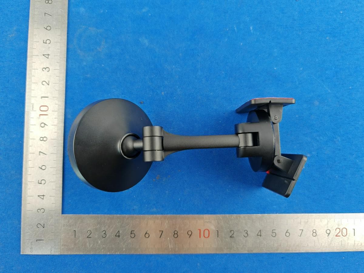 Magnetic Wireless Car Charger - FCC ID 2AY3K-YFW-W011-B - Shenzhen Yongfengwang Technology Co., LTD (3)