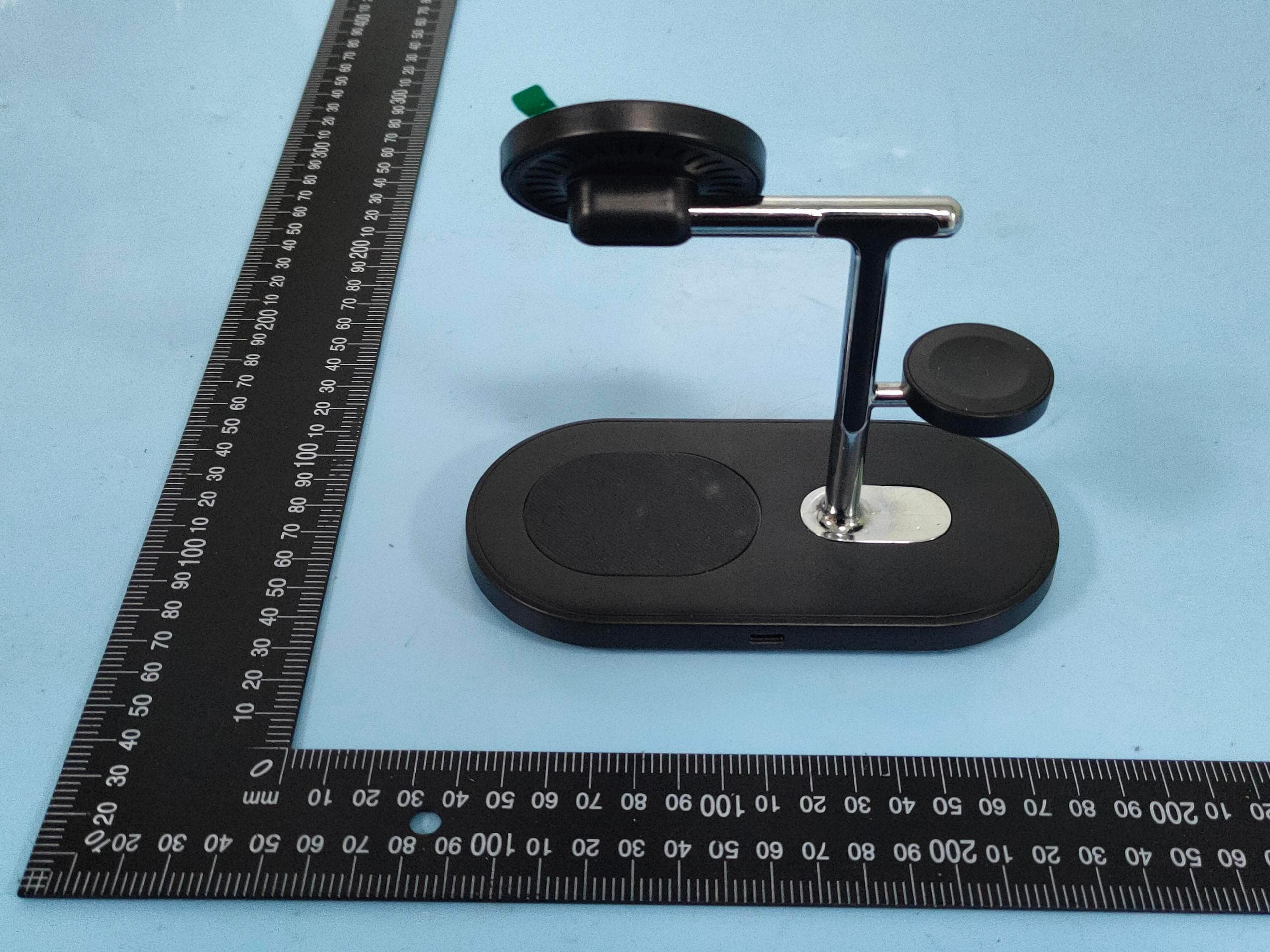 3-IN-1 CHARGER STATION - FCC ID 2AY5D-F600 - Shenzhen USV Technology Co.,Ltd