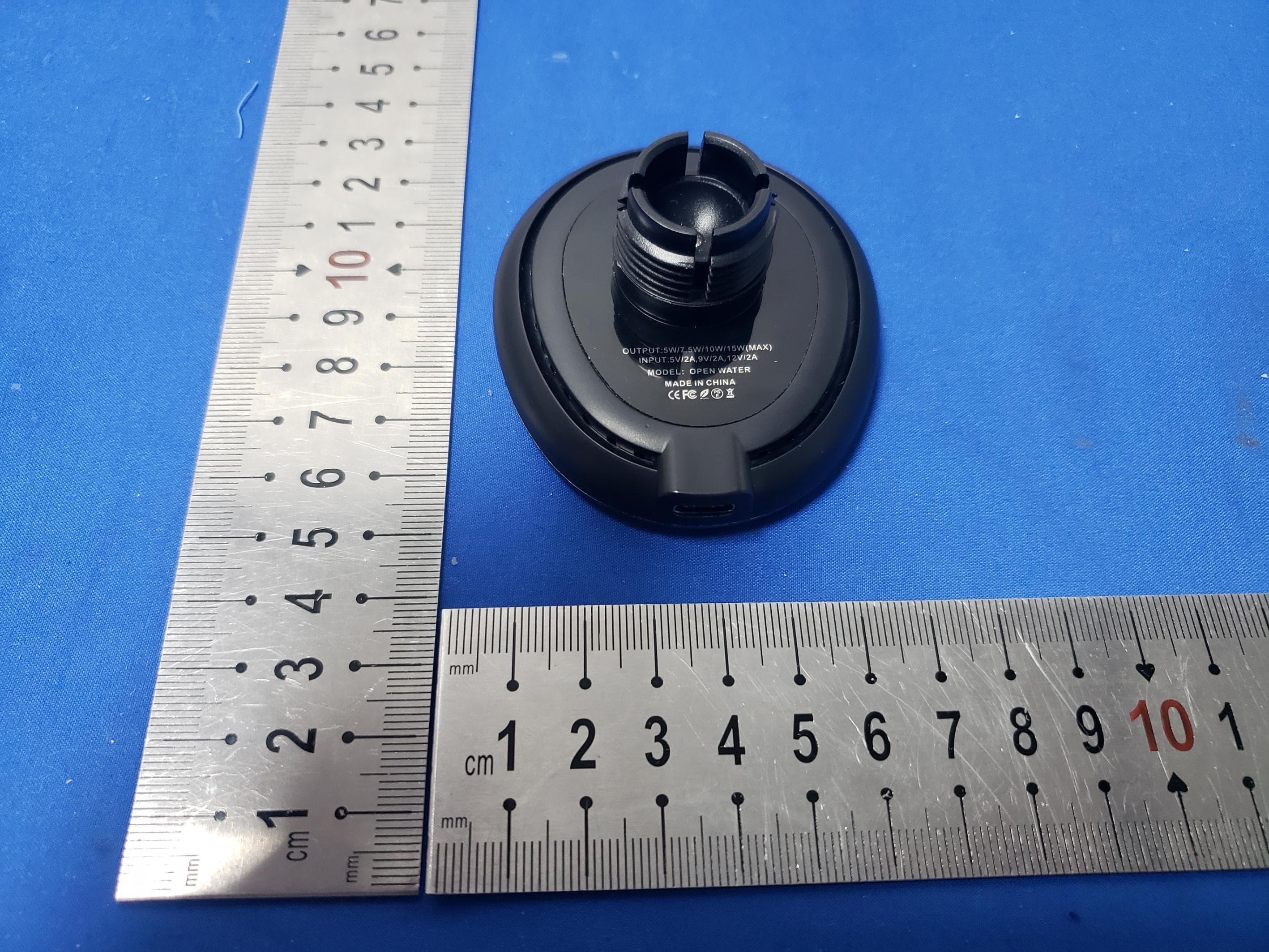 wireless Charger - FCC ID 2AYA5-IFORCEM1 - Shenzhen ICHECKEY Technology Co.,Ltd.