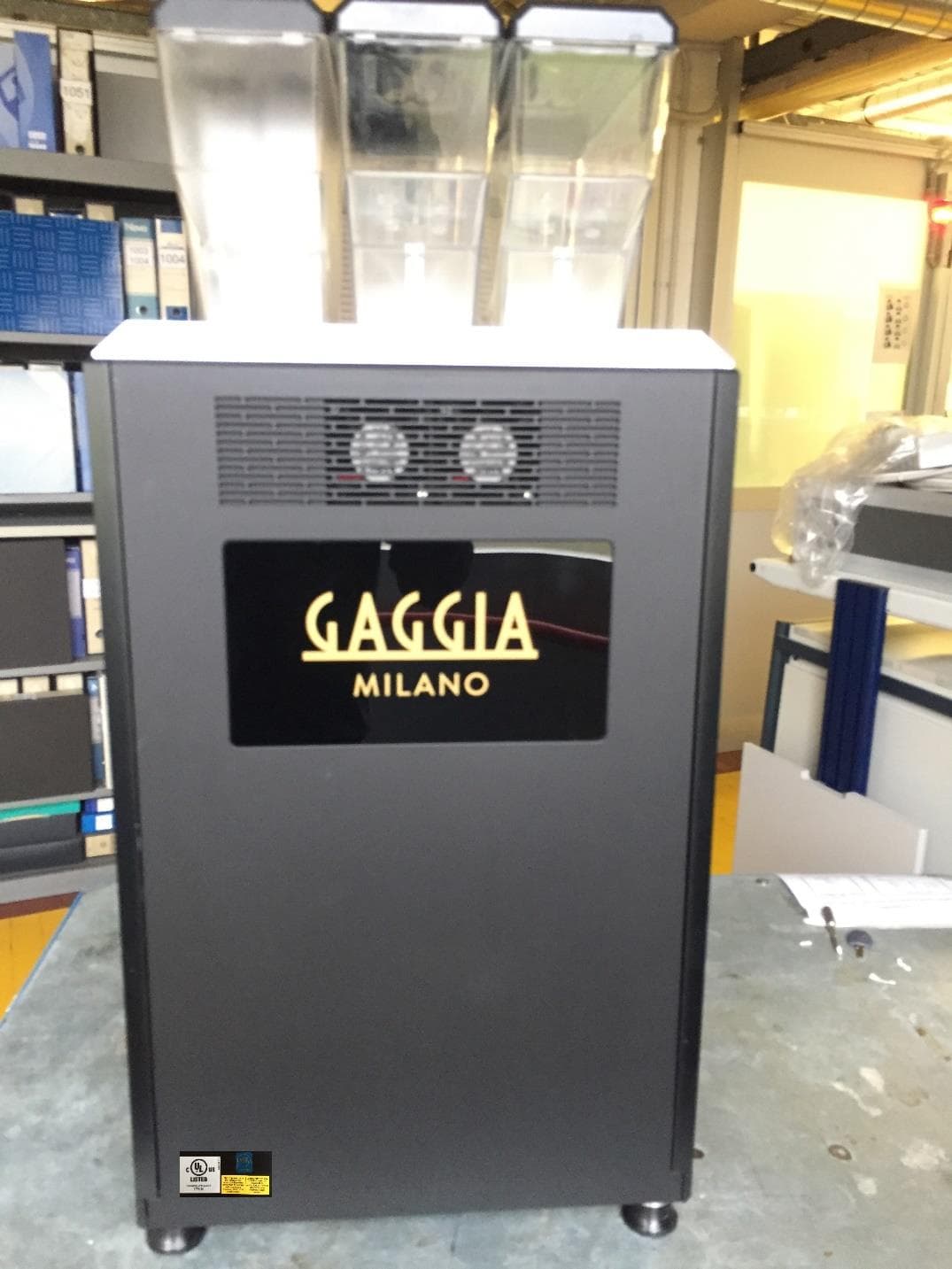 Hot beverage dispensing machine with built in WiFi/BT module - FCC ID 2AYATG150 - EVOCA spa (2)
