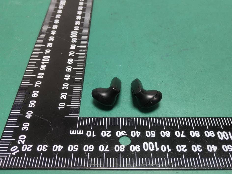 Rotary True Wireless Stereo Earbuds - FCC ID 2AYB6-MU01052 - SAILSKY ELECTRONIC LIMITED (4)