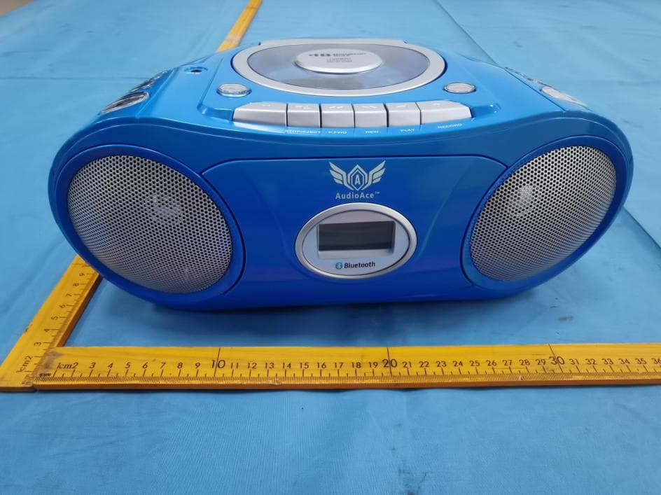 Vivitar Bluetooth Boombox Speaker - FCC ID 2AYB769636S - SOLAR BRIGHT INDUSTRIAL LIMITED