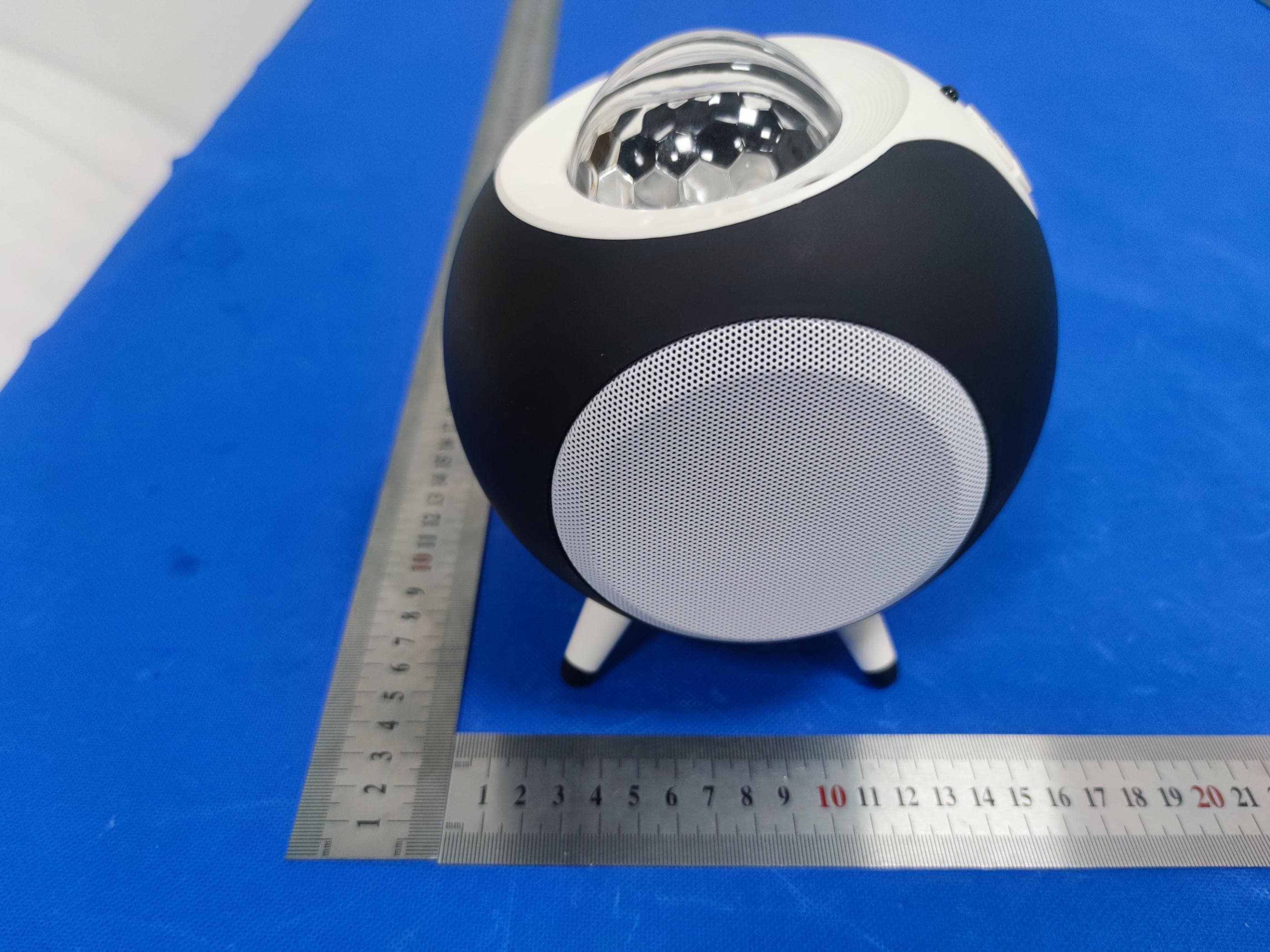 Intelligent Star Light Bluetooth Speaker - FCC ID 2AYBP-WGT-N01 - Wingo Times Shenzhen Group Co.Ltd (2)