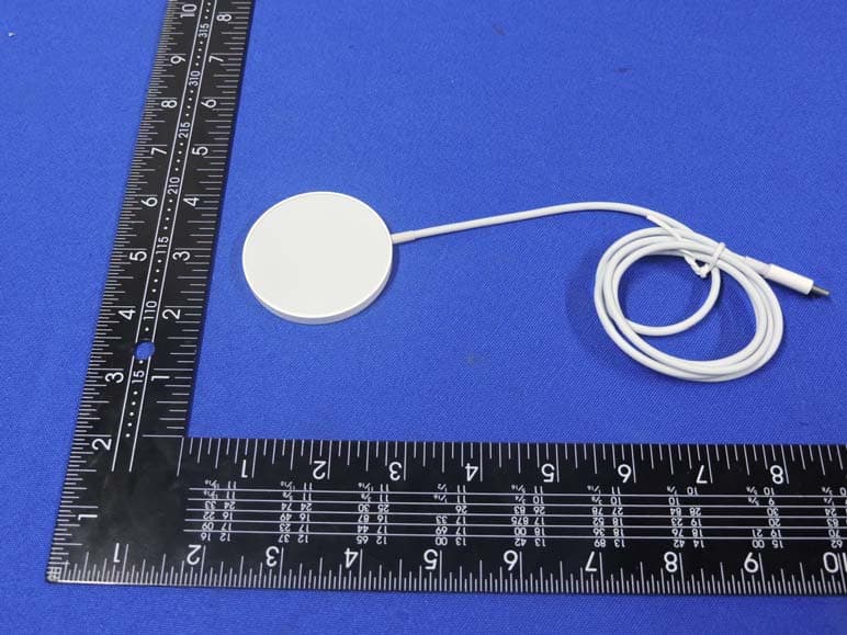 Magnet Wireless Charger - FCC ID 2AYBS-W20 - ShenZhen Wireless Cloud Image Electronics Co., Ltd.