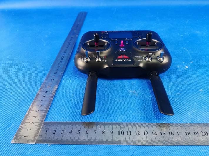 RC Black Hawk Simulator Helicopter - FCC ID 2AYCZ-F09S - Shenzhen Yuxiang Zhixun Technology Co., Ltd (2)