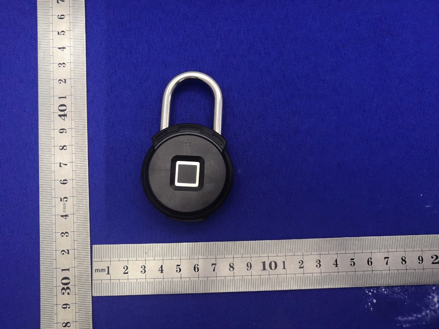 SMART FINGERPRINT PADLOCK - FCC ID 2AYEI-PL-P30Z - Wenzhou Boshi Electric Technology Co,Ltd. (2)