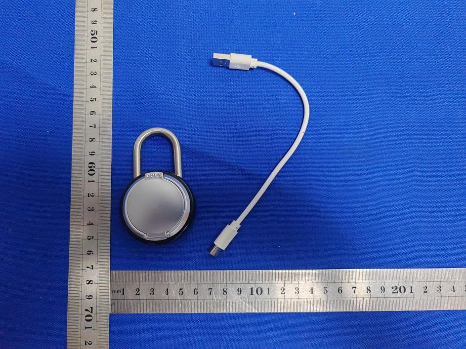 Smart fingerprint padlock - FCC ID 2AYEIPL-P3Z-TY - Wenzhou Boshi Electric Technology Co,Ltd. (2)