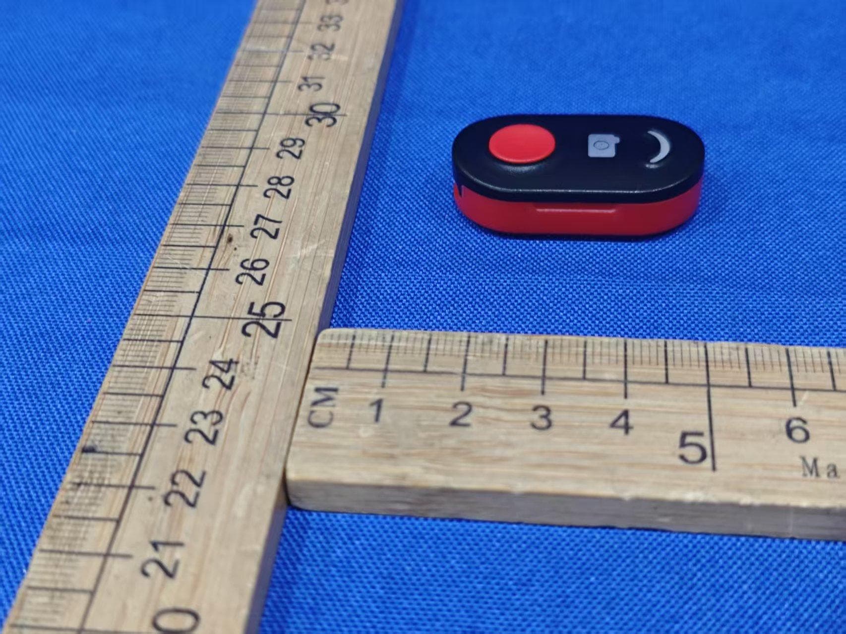 Bluetooth Remote - FCC ID 2AYFN-RMT - ZHEJIANG R&H INDUSTRY AND TRADE CO., LTD. (4)