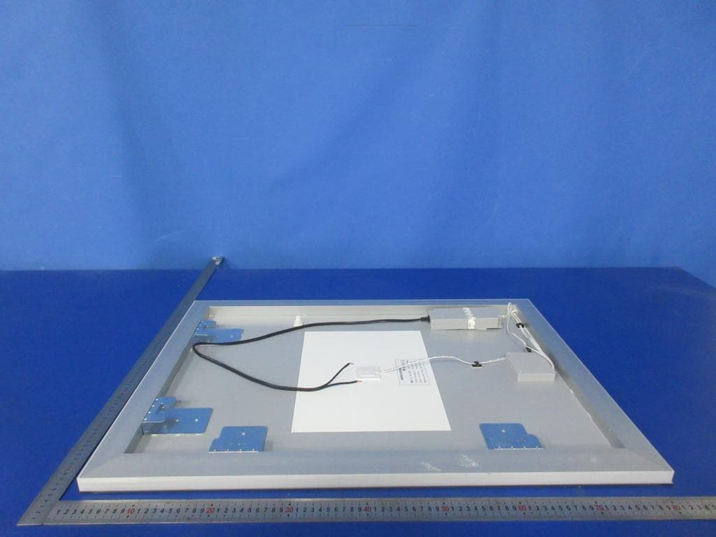 Anti-fog LED wall mirror luminaries - FCC ID 2AYFP-WMIRH-SACH - ARTIKA FOR LIVING INC. (3)
