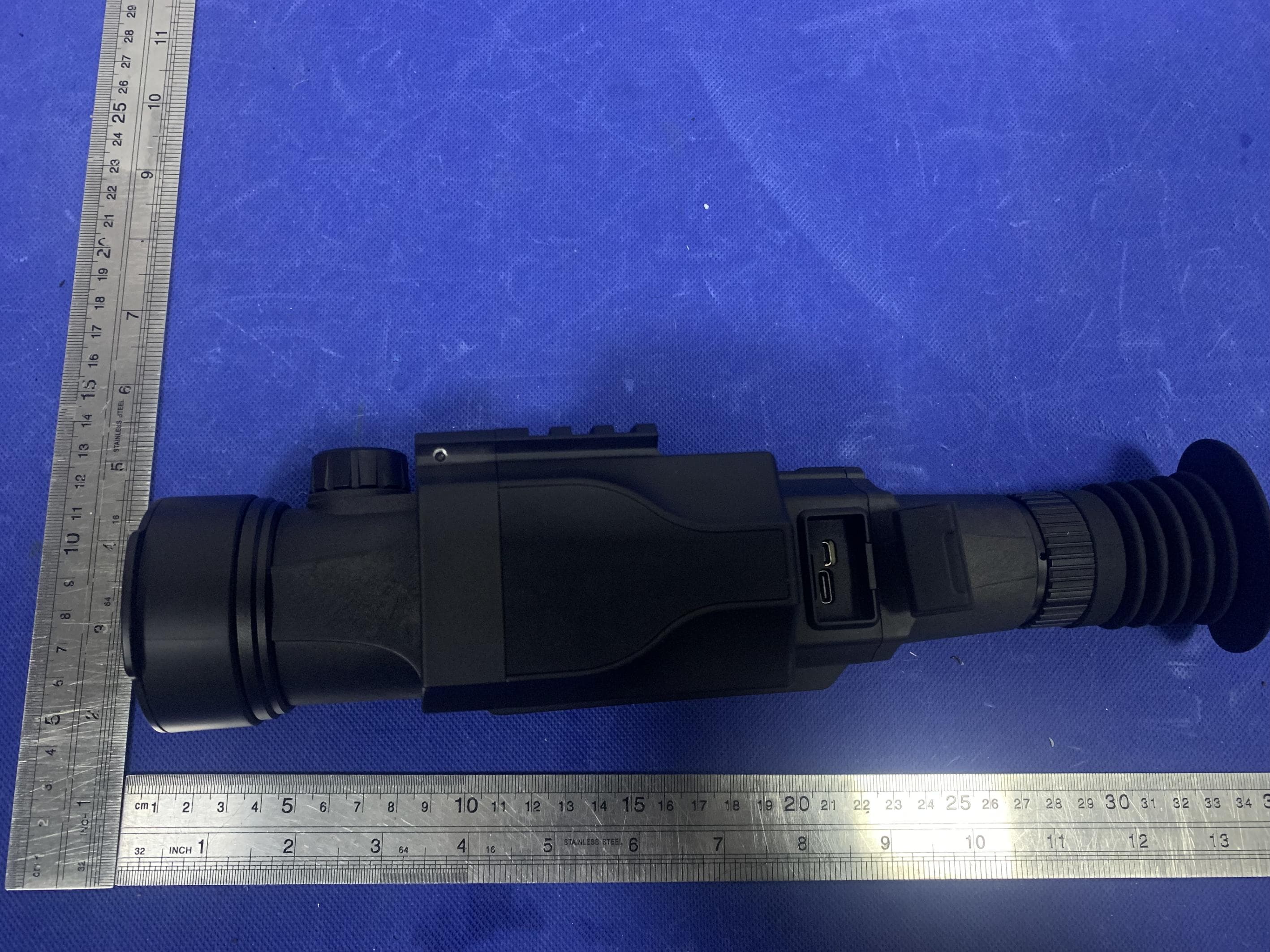Nm series Thermal imager - FCC ID 2AYFS-NM06LRF-35 - Shenzhen Shi Yutong Technology Co. LTD
