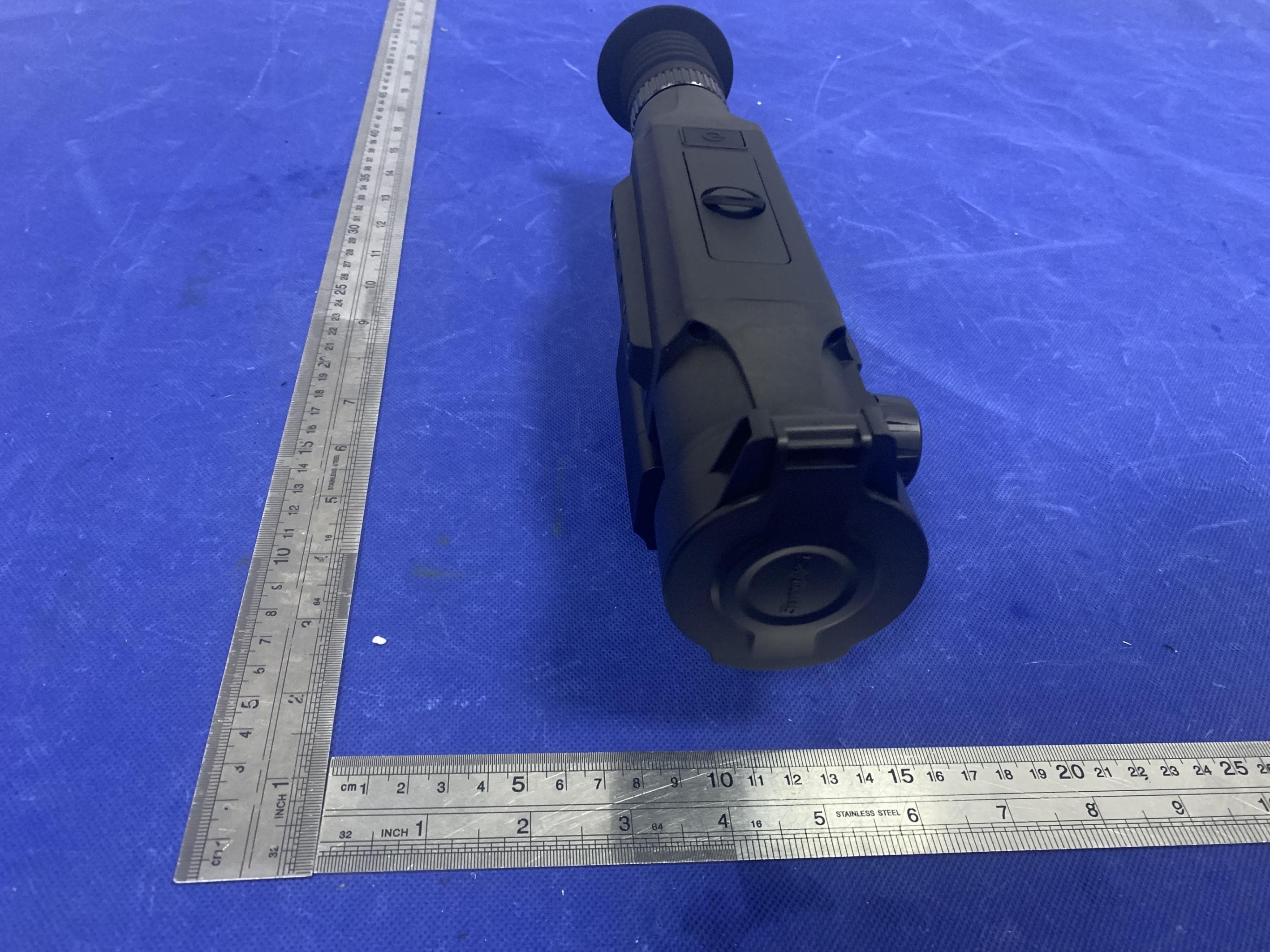 Nm series Thermal imager - FCC ID 2AYFS-NM06LRF-35 - Shenzhen Shi Yutong Technology Co. LTD (5)