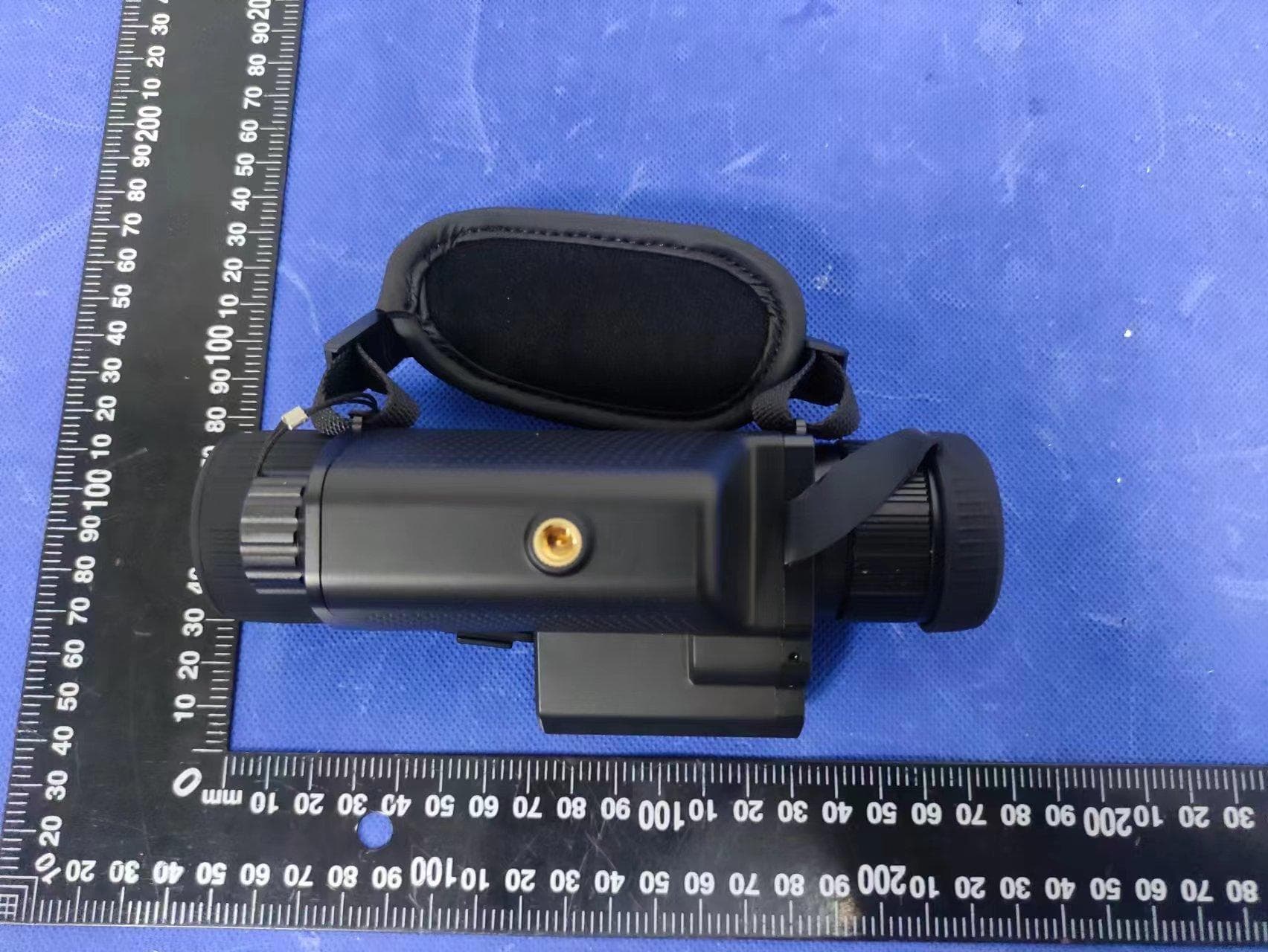 XS series Thermal imager - FCC ID 2AYFSXS03-25 - Shenzhen Shi Yutong Technology Co. LTD (3)