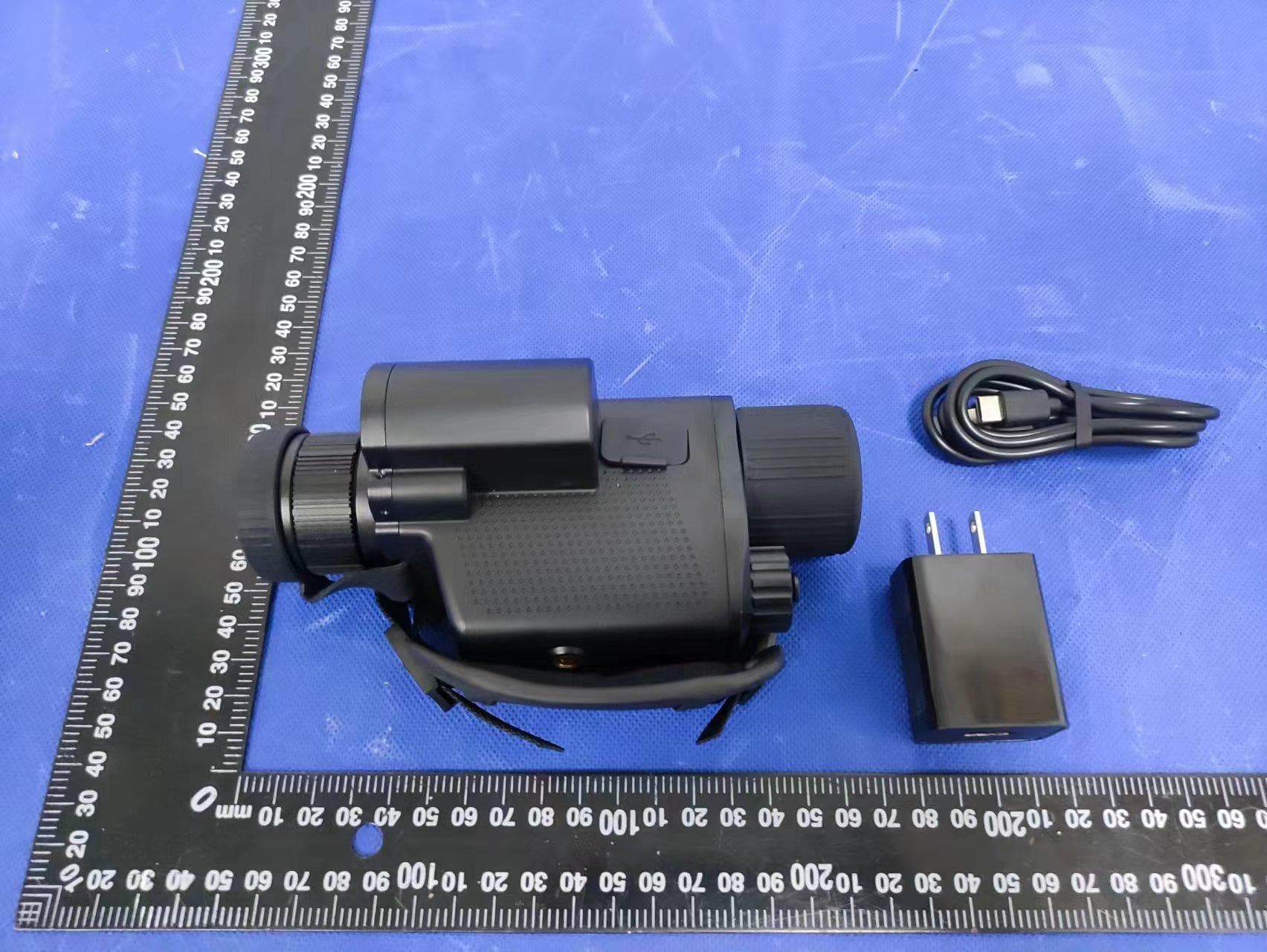 XS series Thermal imager - FCC ID 2AYFSXS03-25 - Shenzhen Shi Yutong Technology Co. LTD (4)