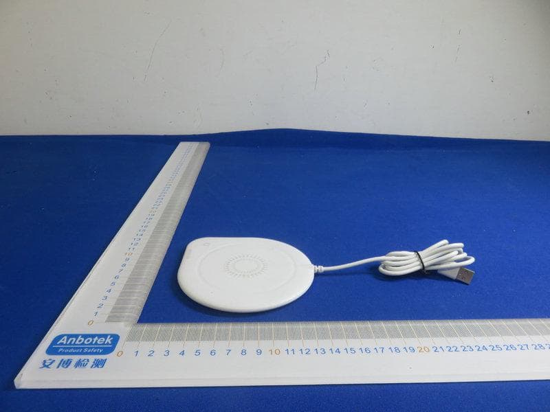 Wireless charger - FCC ID 2AYFW-QTO402 - Shenzhen Qi Quick Technology Company Limited (5)