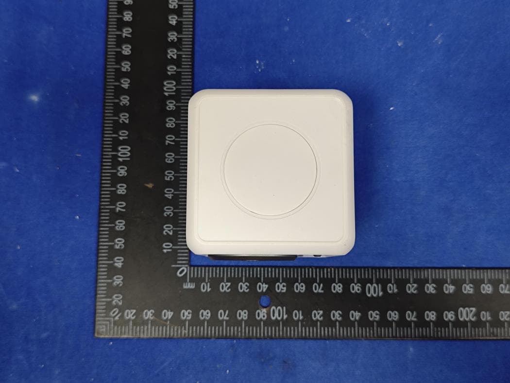 Game console - FCC ID 2AYG3-S010-01 - Shenzhen DongShengXuRi Electronics Technology Co., Ltd (5)